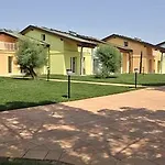 Ośrodek wypoczynkowy Club Village & Romea 3*