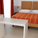 Ośrodek wypoczynkowy Club Village & Romea 3*