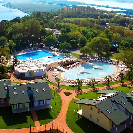 Club Village & Romea
