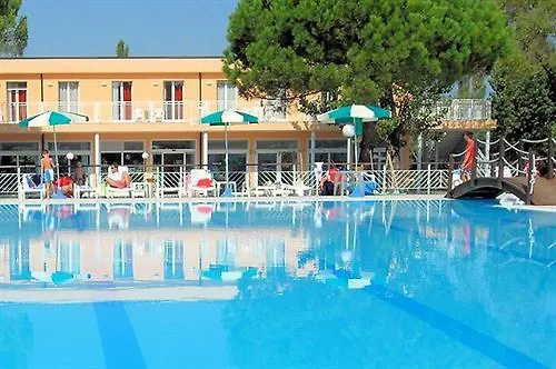 Club Village & Romea Resort