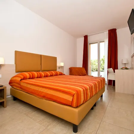 Club Village & Romea Ośrodek wypoczynkowy 3*