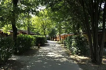 Semesteranläggning (resort) Club Village & Romea
