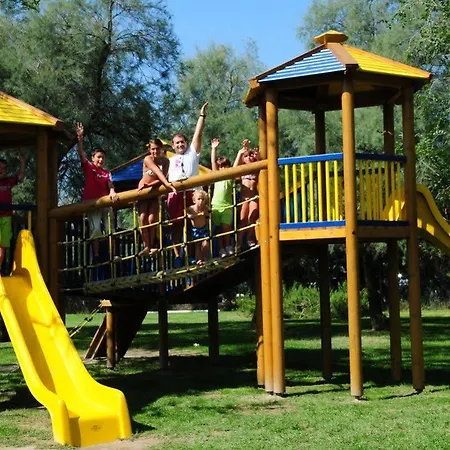 Ośrodek wypoczynkowy Club Village & Romea 3*