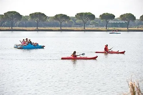 罗米亚海滨俱乐部酒店 3*