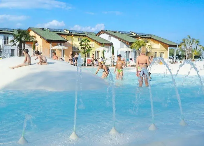 罗米亚海滨俱乐部酒店